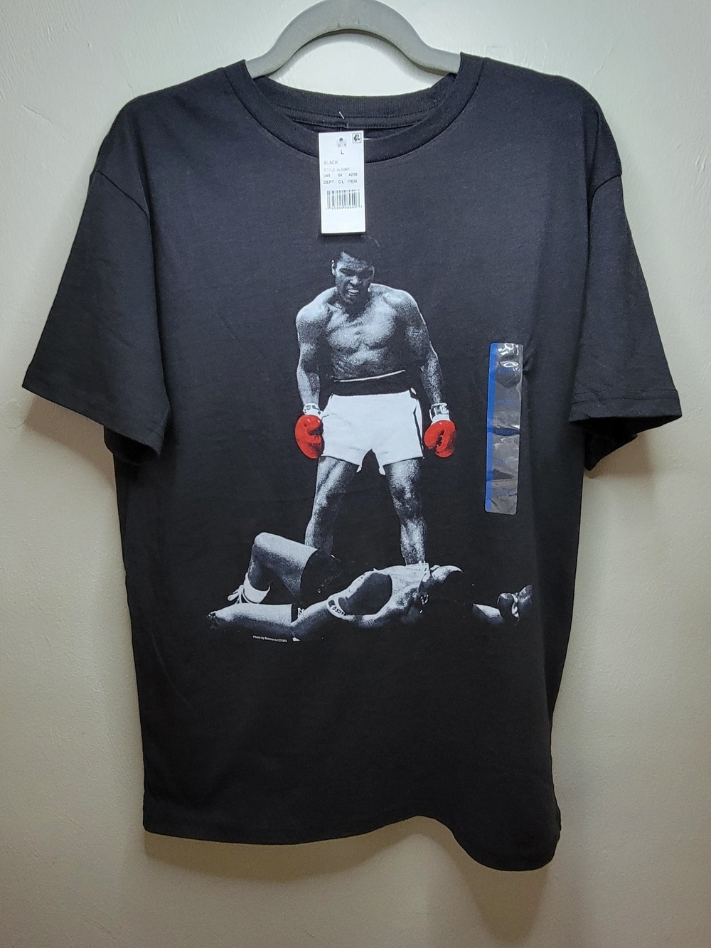 Official Ali 1965 Muhammad Ali v Sonny Liston Iconic Graphic Tee New w/ Tags - L